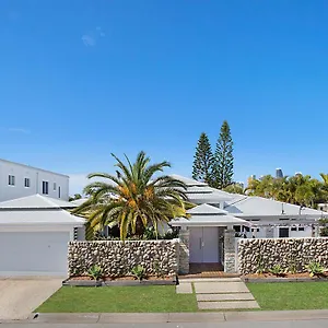 Coastal Elegance , Gold Coast Australia